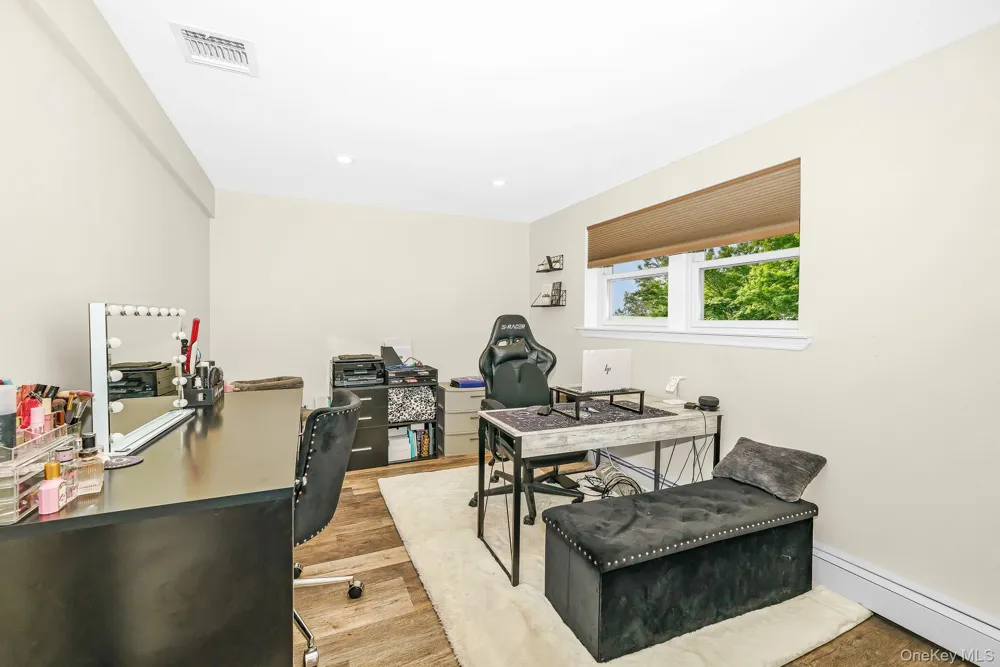 341 Avenue B Ronkonkoma, NY 11779