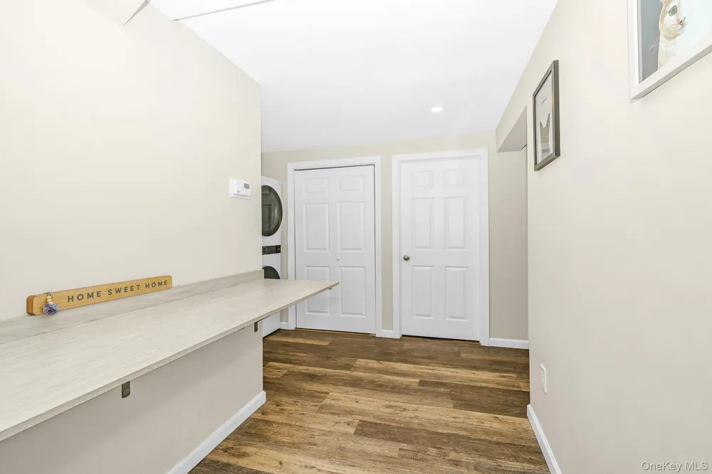 341 Avenue B Ronkonkoma, NY 11779