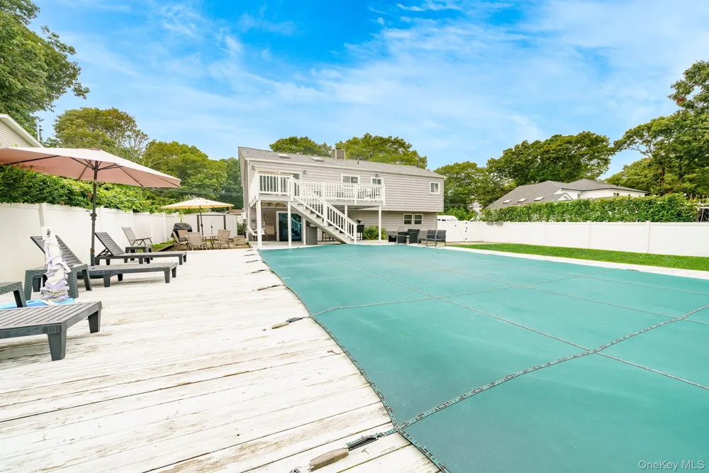 341 Avenue B Ronkonkoma, NY 11779