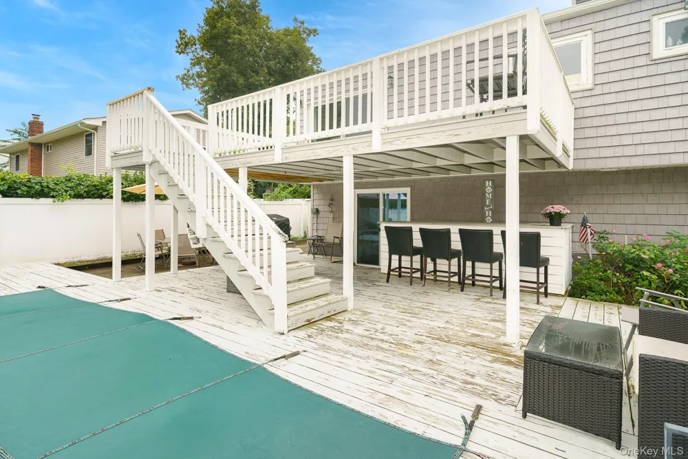 341 Avenue B Ronkonkoma, NY 11779