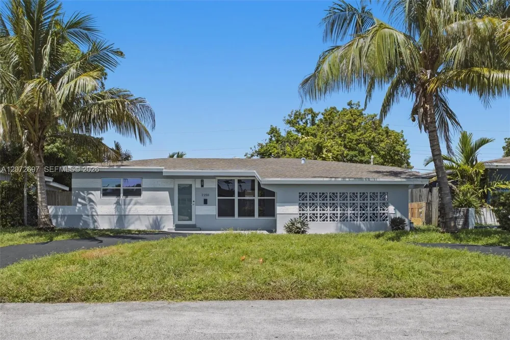 2250 Gulfstream Dr Miramar, FL 33023