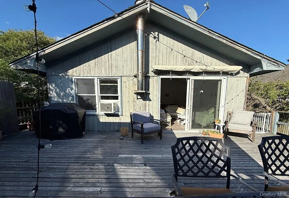 200 Surf Walk Cherry Grove, NY 11782