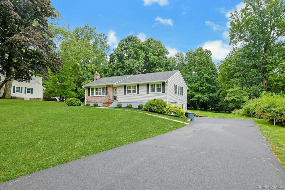 5 Prides Crossing New City, NY 10956