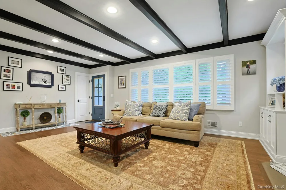5 Prides Crossing New City, NY 10956