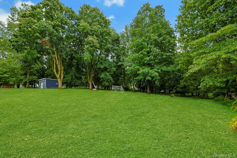 5 Prides Crossing New City, NY 10956