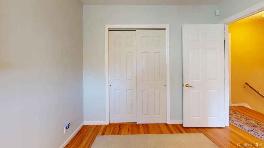 18 W GAYLORE DRIVE Amityville, NY 11701