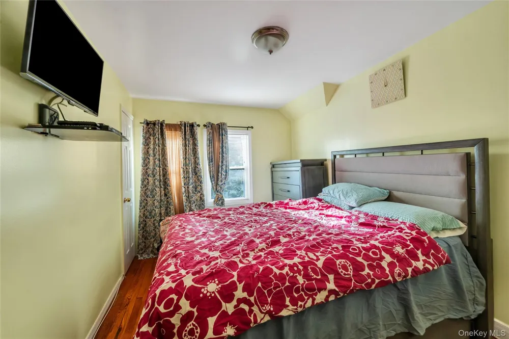 220-16 107th Avenue Queens Village, NY 11429