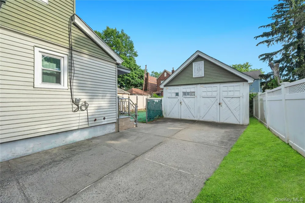 220-16 107th Avenue Queens Village, NY 11429