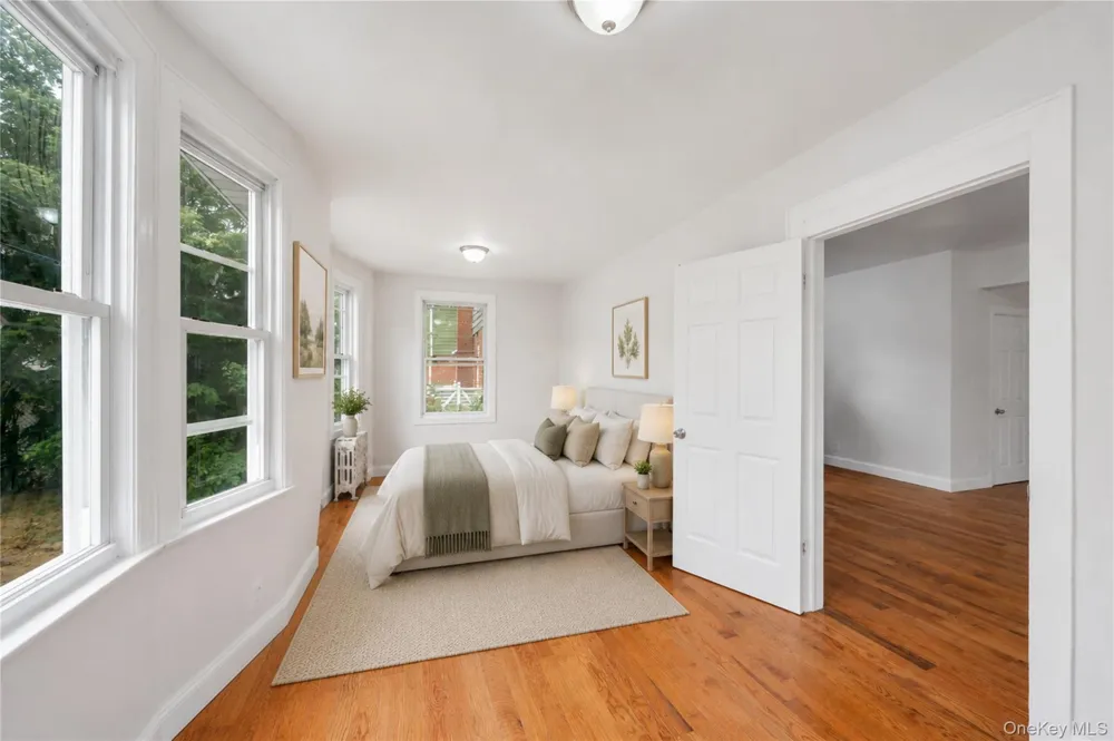 104-04 202nd Street Saint Albans, NY 11412