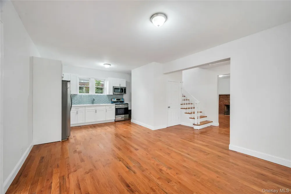 104-04 202nd Street Saint Albans, NY 11412