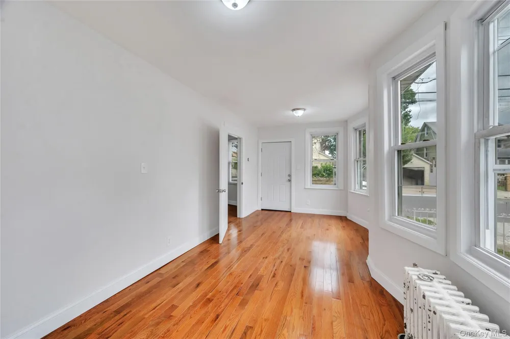104-04 202nd Street Saint Albans, NY 11412