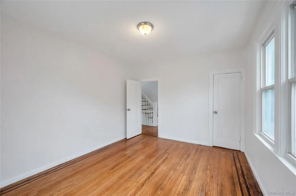 104-04 202nd Street Saint Albans, NY 11412