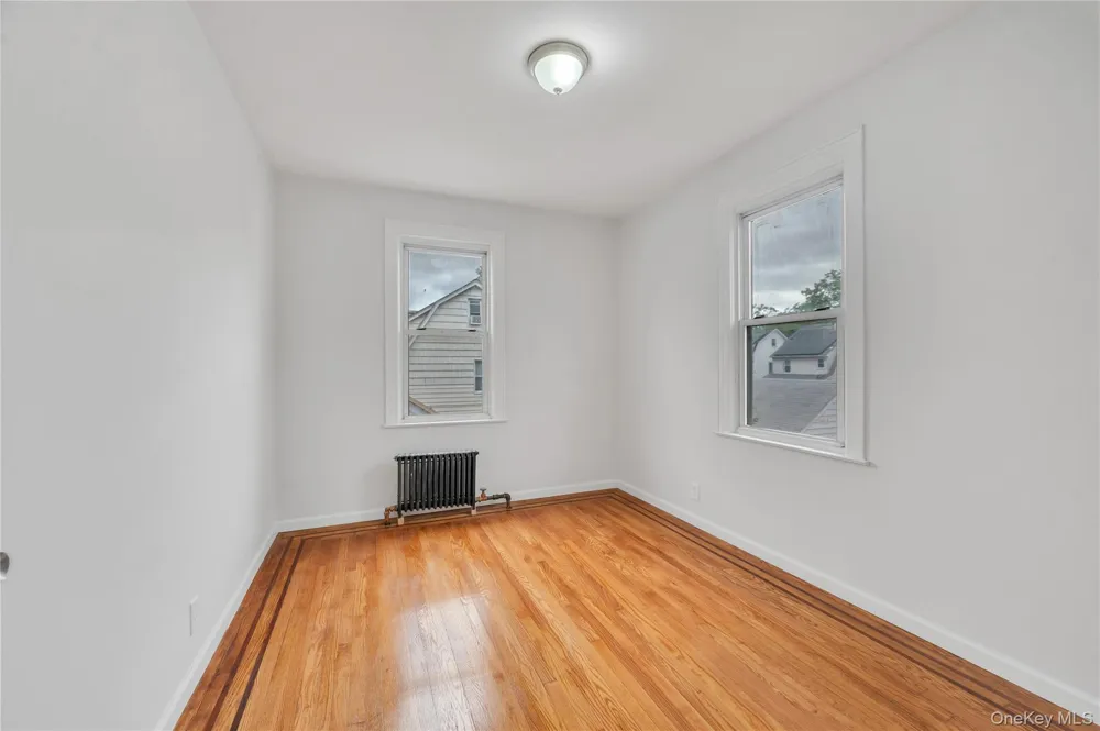 104-04 202nd Street Saint Albans, NY 11412