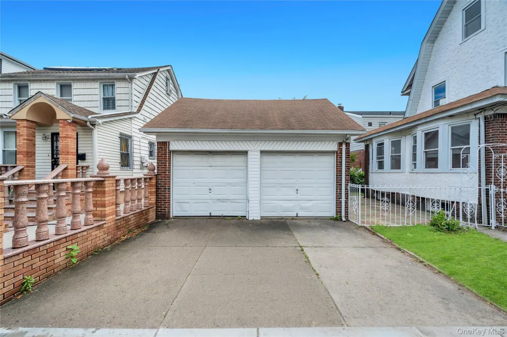 104-04 202nd Street Saint Albans, NY 11412