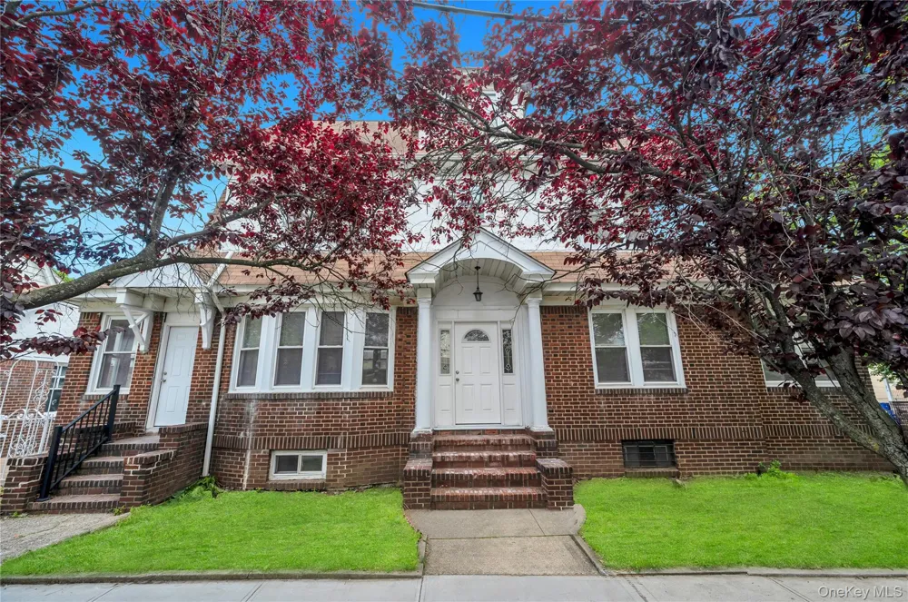 104-04 202nd Street Saint Albans, NY 11412