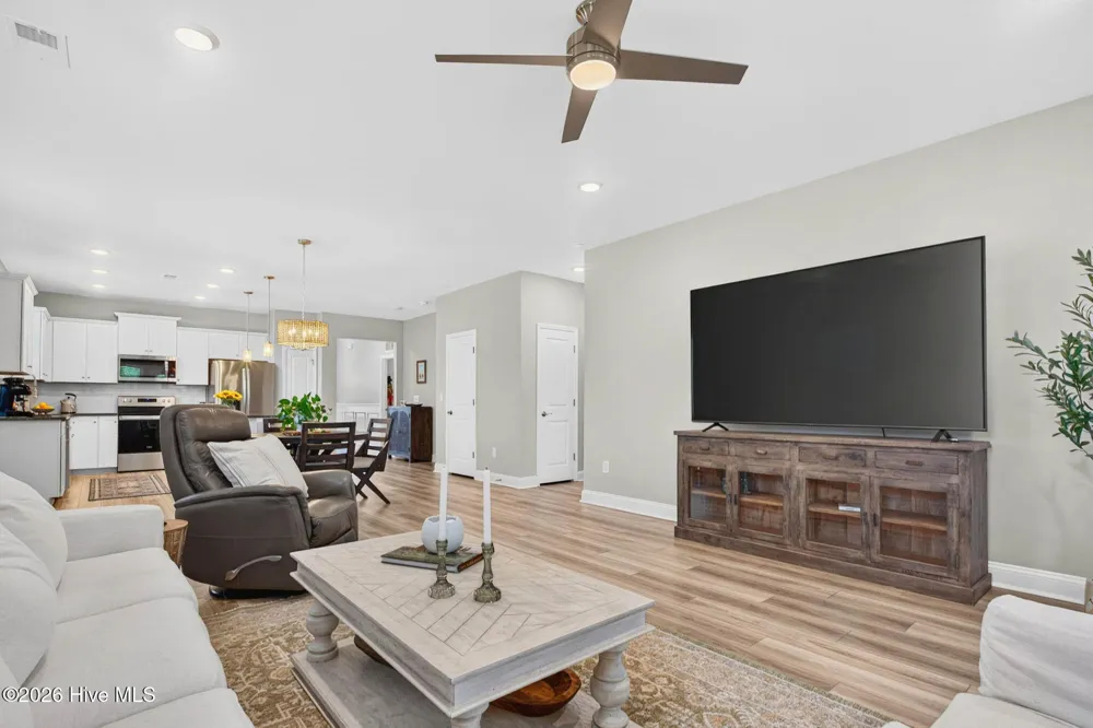 197 Eagle Claw Drive Calabash, NC 28467