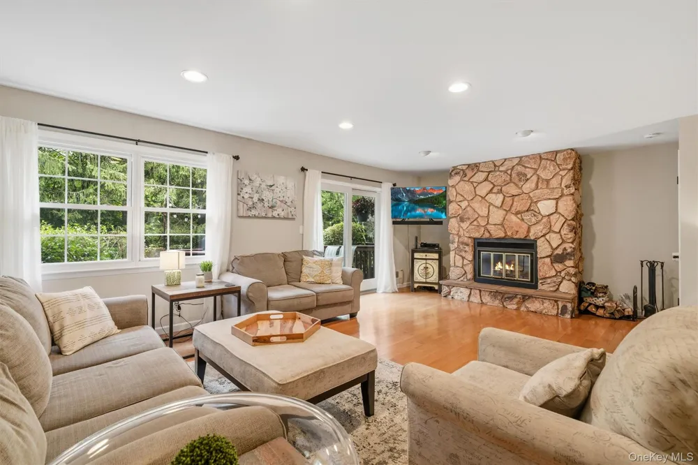 600 Mohawk Court Suffern, NY 10901