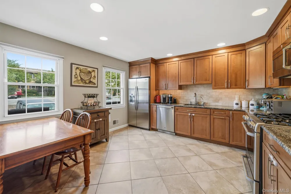 600 Mohawk Court Suffern, NY 10901