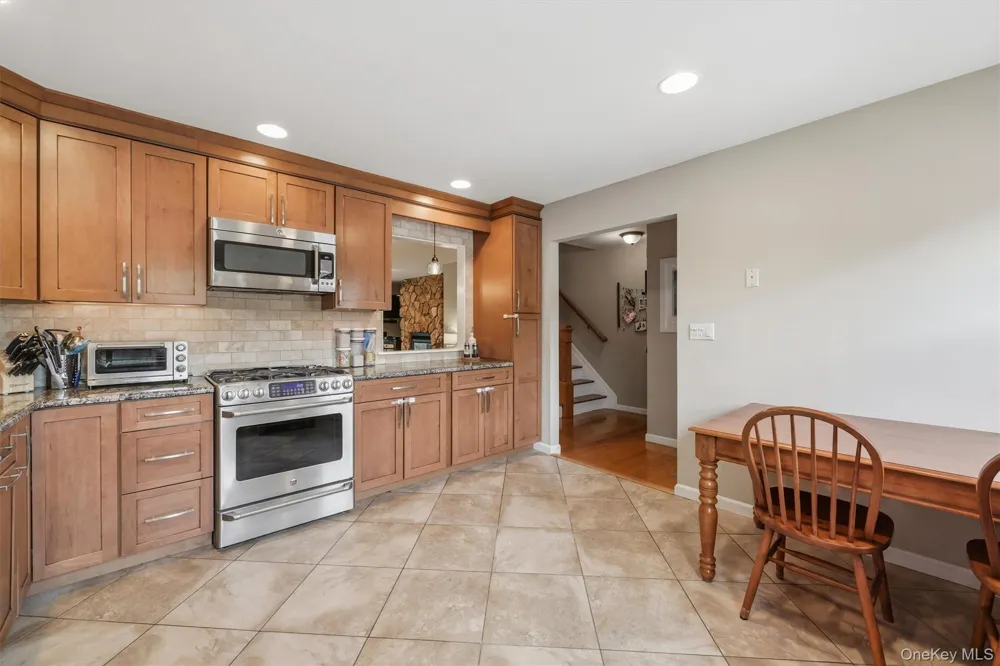 600 Mohawk Court Suffern, NY 10901