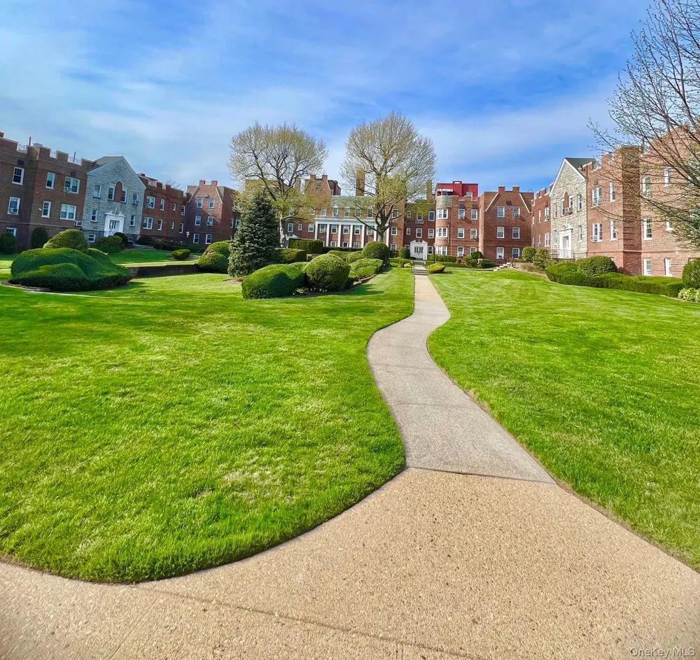 104 S Village Avenue #1H Rockville Centre, NY 11570