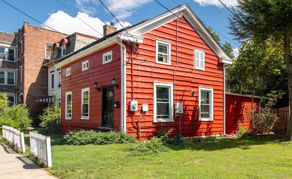 88 S Hamilton Street Poughkeepsie, NY 12601