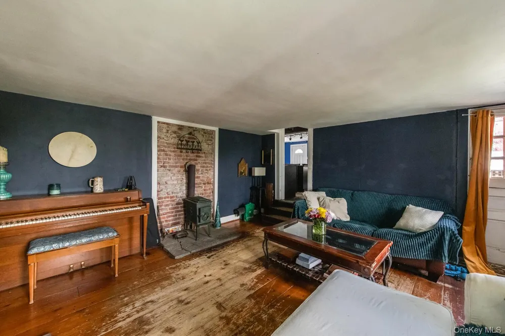 88 S Hamilton Street Poughkeepsie, NY 12601
