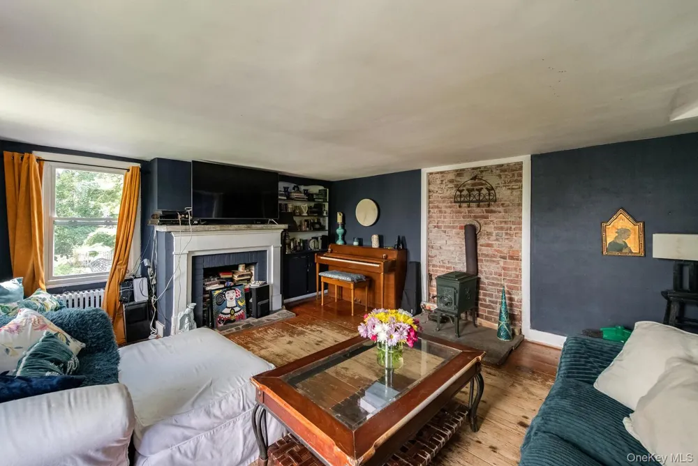 88 S Hamilton Street Poughkeepsie, NY 12601