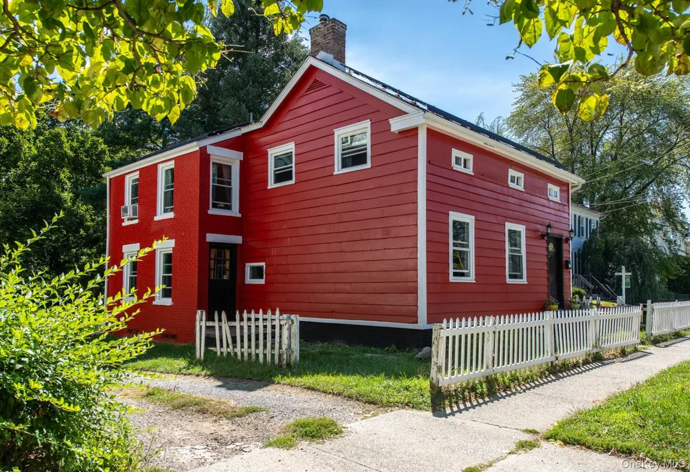 88 S Hamilton Street Poughkeepsie, NY 12601