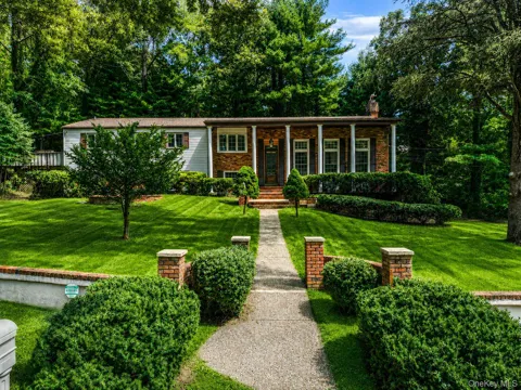 23 Colonial Drive