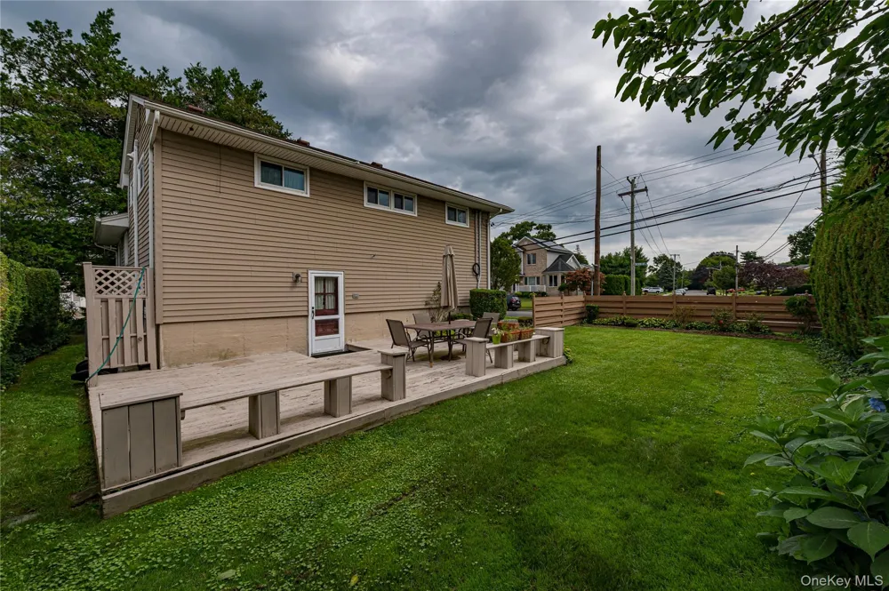 14 Westmoreland Road Hicksville, NY 11801