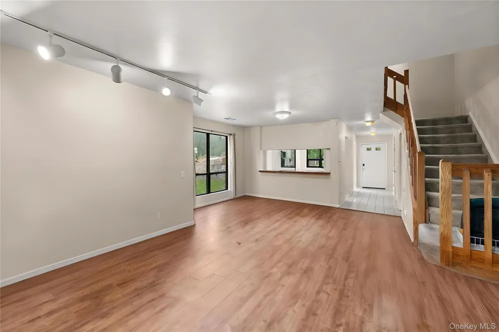 127 Beecher Avenue Extension East Islip, NY 11730