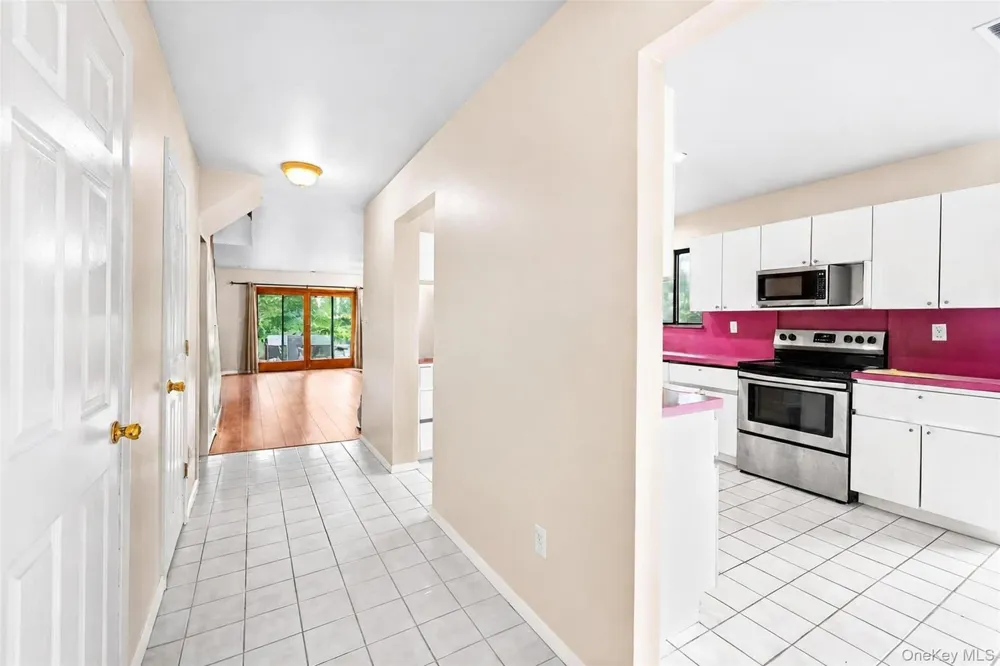 127 Beecher Avenue Extension East Islip, NY 11730