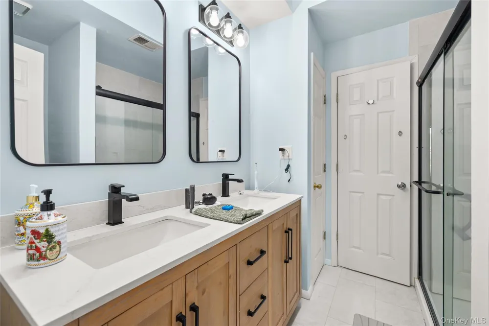 127 Beecher Avenue Extension East Islip, NY 11730
