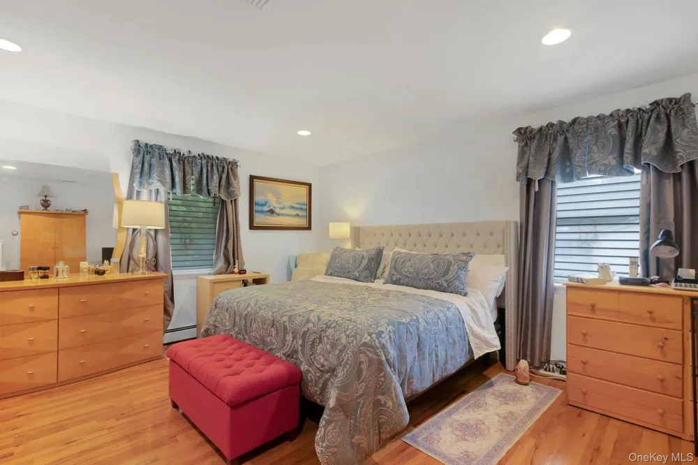 19 Flower Lane Valley Cottage, NY 10989