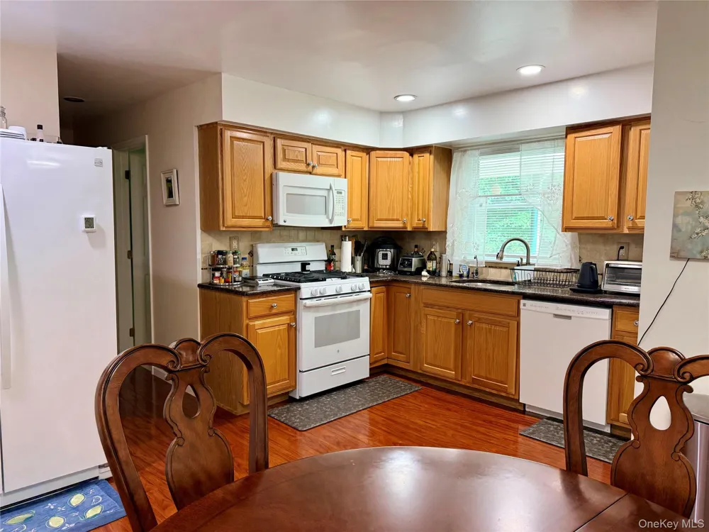 19 Flower Lane Valley Cottage, NY 10989