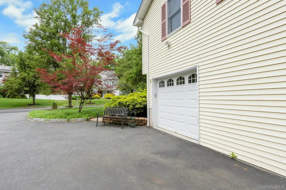 19 Flower Lane Valley Cottage, NY 10989