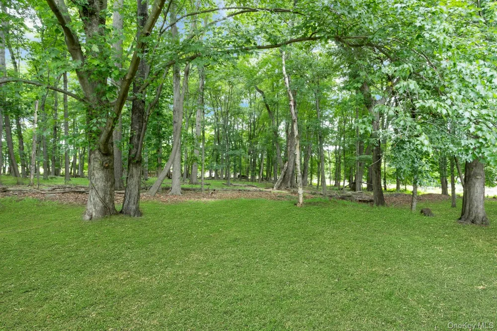 19 Flower Lane Valley Cottage, NY 10989