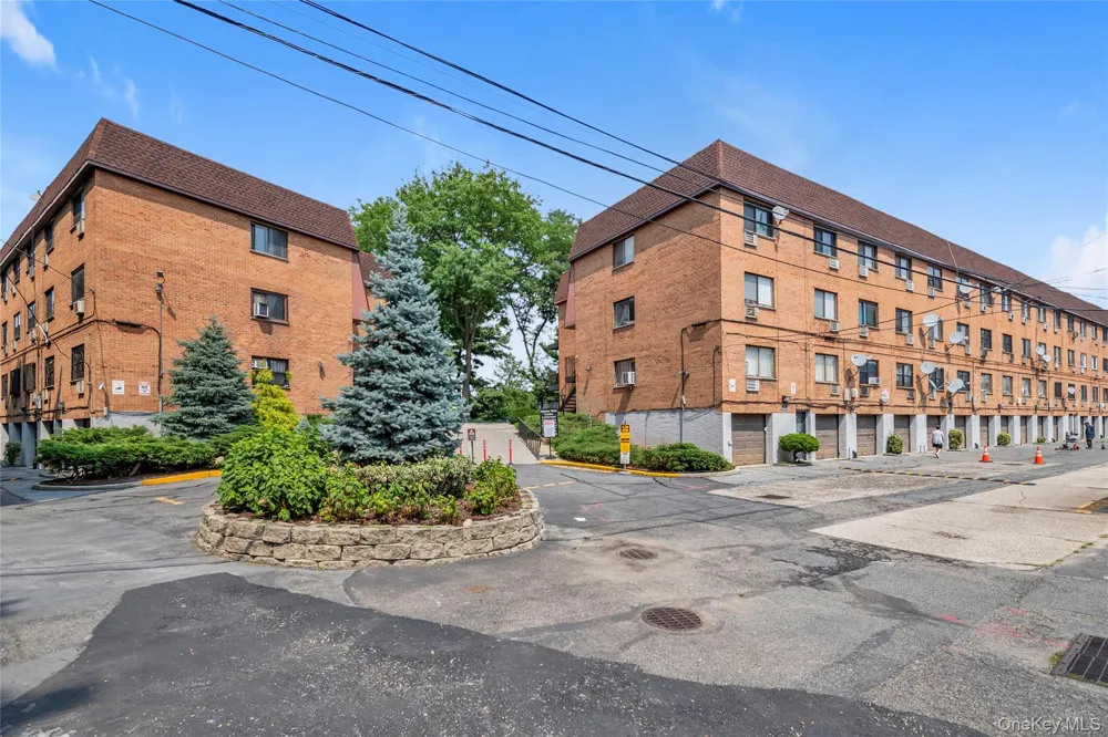 74-49 Calamus Avenue #51 Elmhurst, NY 11373