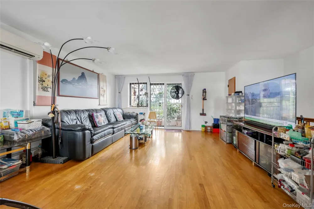 74-49 Calamus Avenue #51 Elmhurst, NY 11373