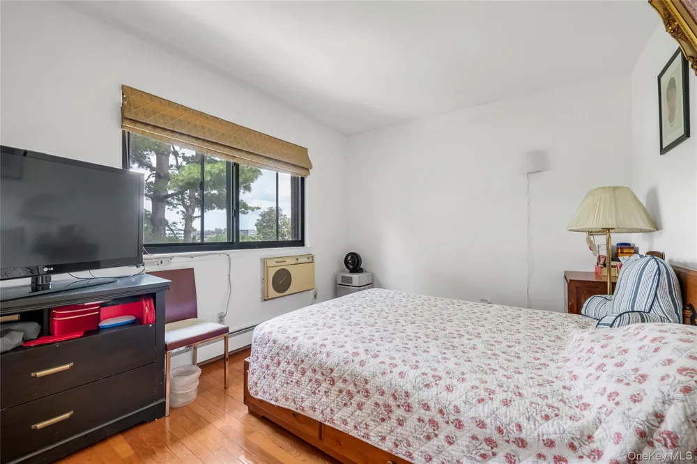 74-49 Calamus Avenue #51 Elmhurst, NY 11373