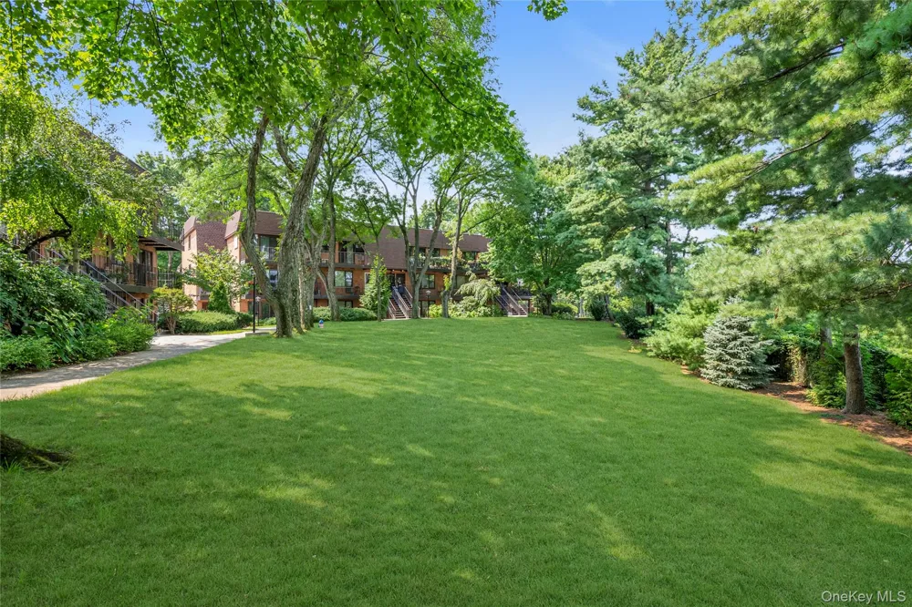 74-49 Calamus Avenue #51 Elmhurst, NY 11373