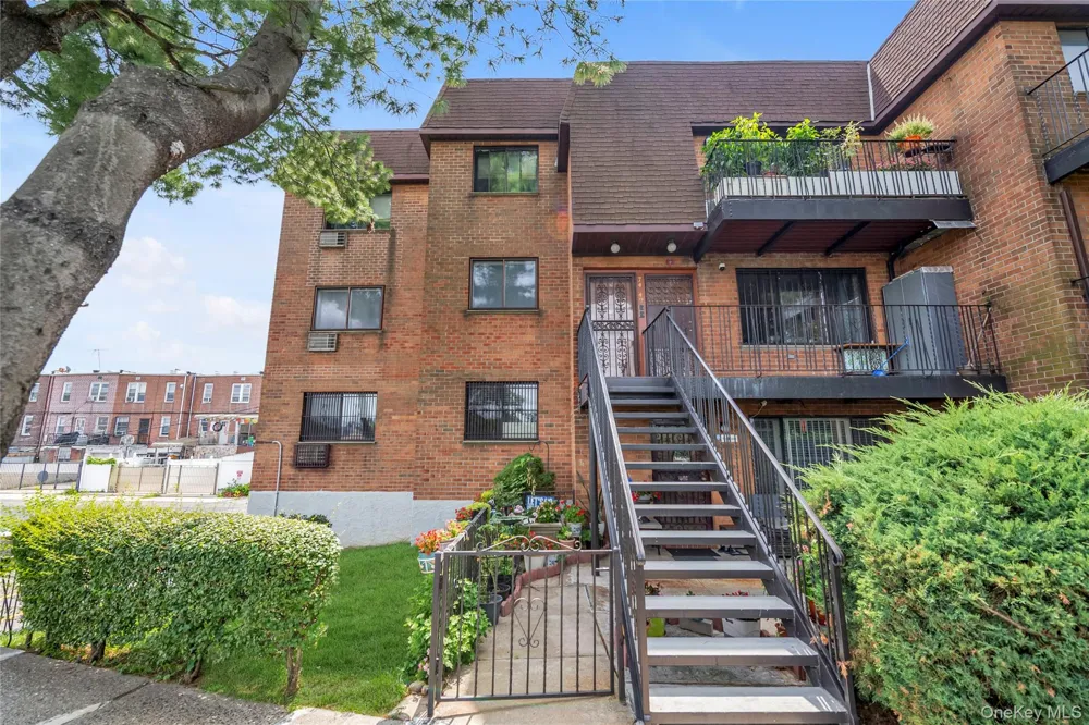 74-49 Calamus Avenue #51 Elmhurst, NY 11373