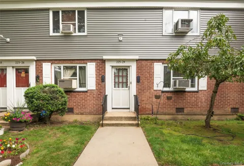 225-24 Manor Road #814