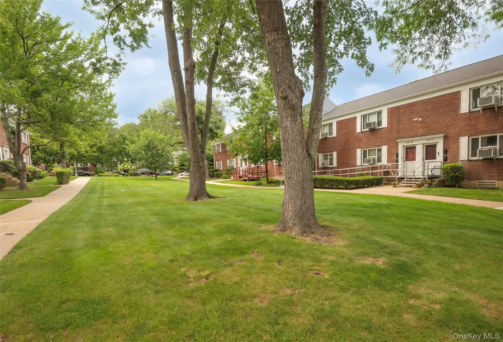 225-24 Manor Road #814 Queens Village, NY 11427