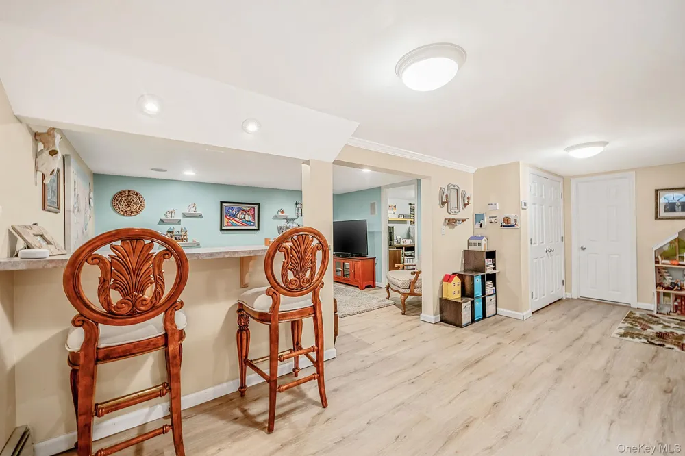 18 Bragg Drive Lake Grove, NY 11755