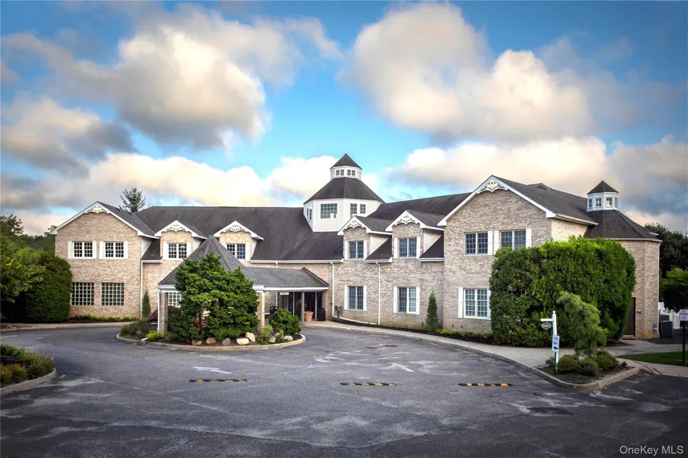 57 Cassa Loop #57 Holtsville, NY 11742