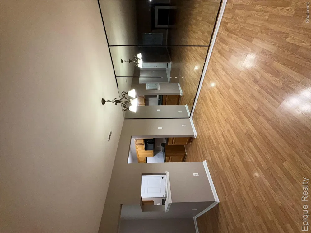56173 Chesapeake Trail Shelby Charter Township, MI 48316