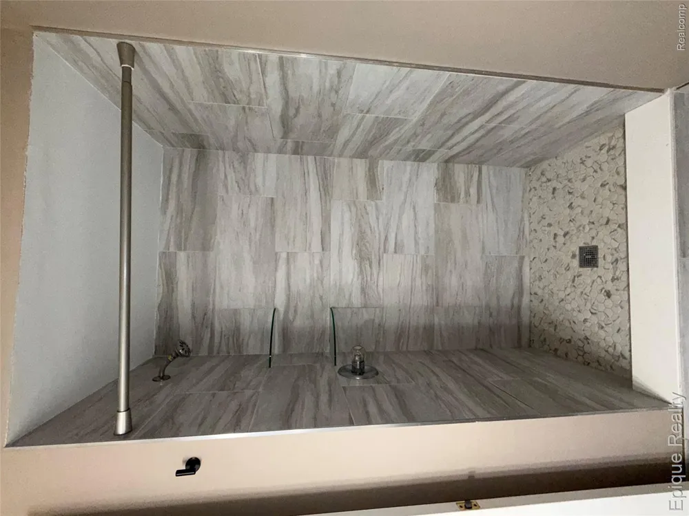 56173 Chesapeake Trail Shelby Charter Township, MI 48316