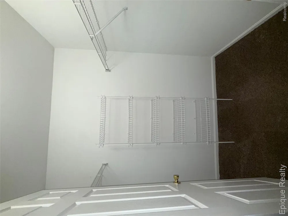 56173 Chesapeake Trail Shelby Charter Township, MI 48316