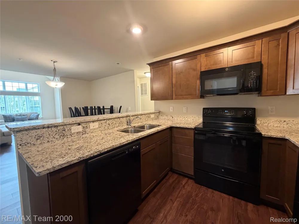 45702 Aragon Canton Charter Township, MI 48187